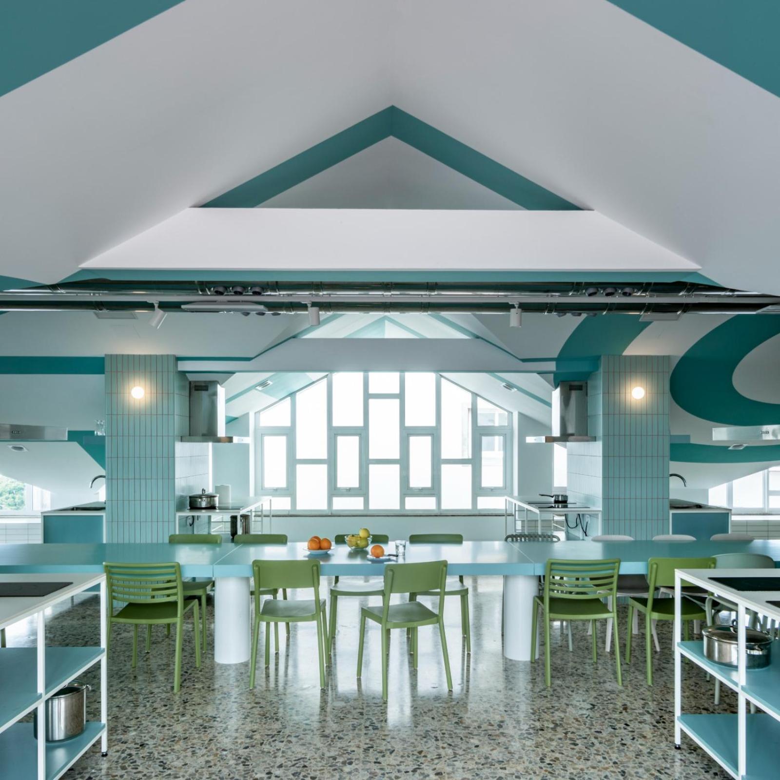 Loop Inn Hostel سانتياغو دي كومبوستيلا المظهر الخارجي الصورة