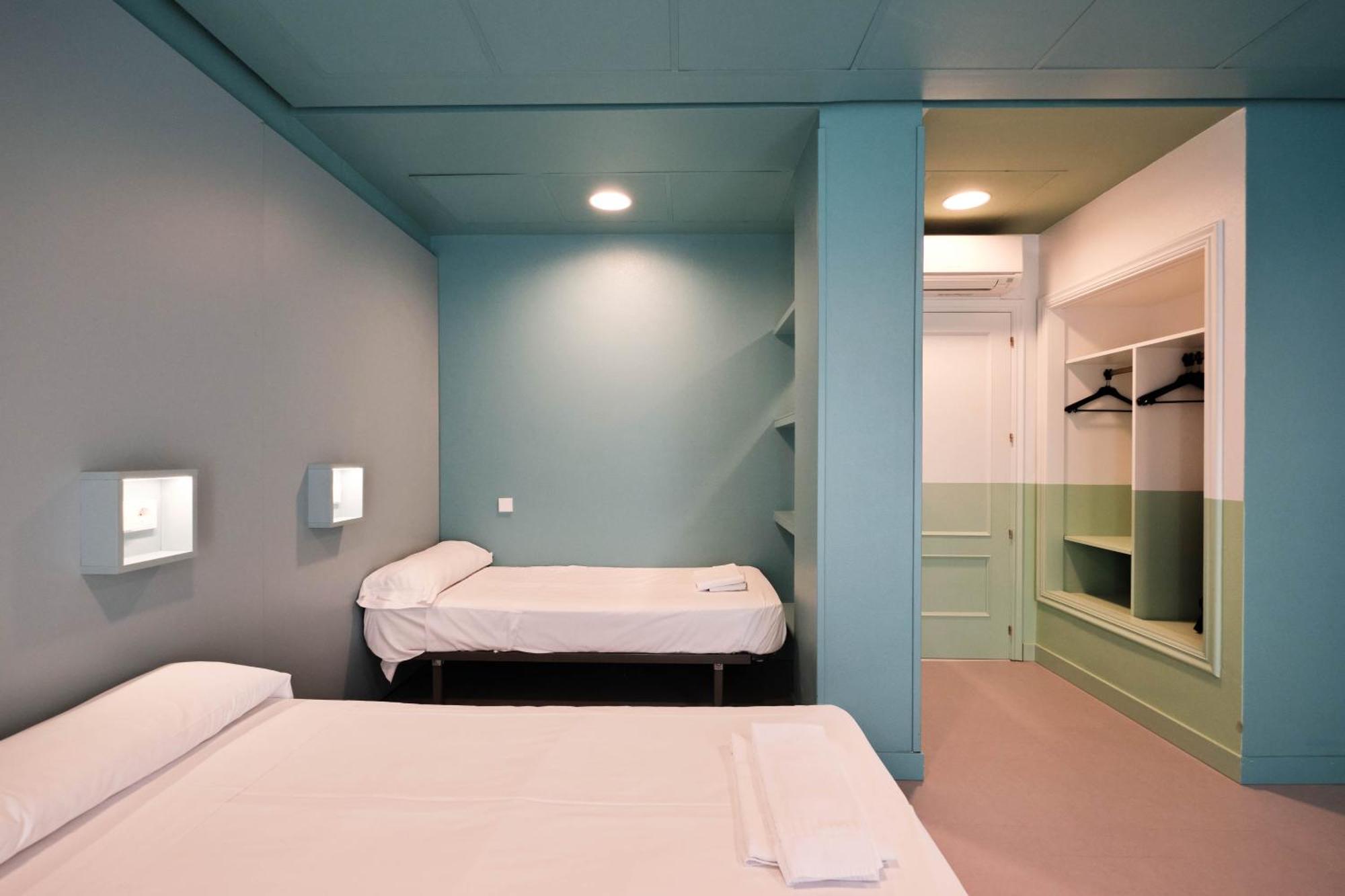 Loop Inn Hostel سانتياغو دي كومبوستيلا المظهر الخارجي الصورة