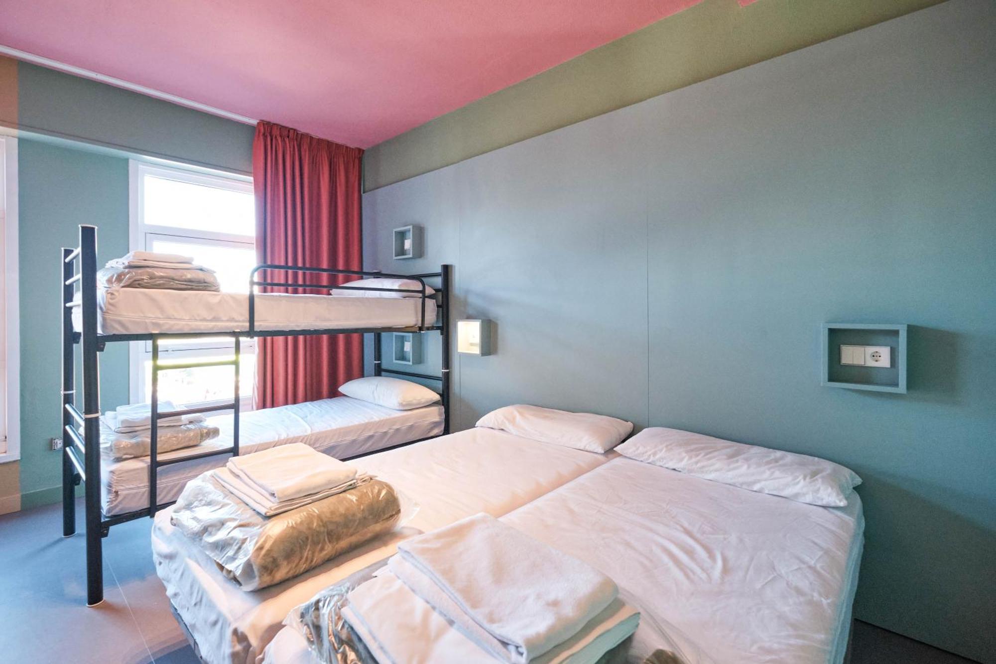 Loop Inn Hostel سانتياغو دي كومبوستيلا المظهر الخارجي الصورة