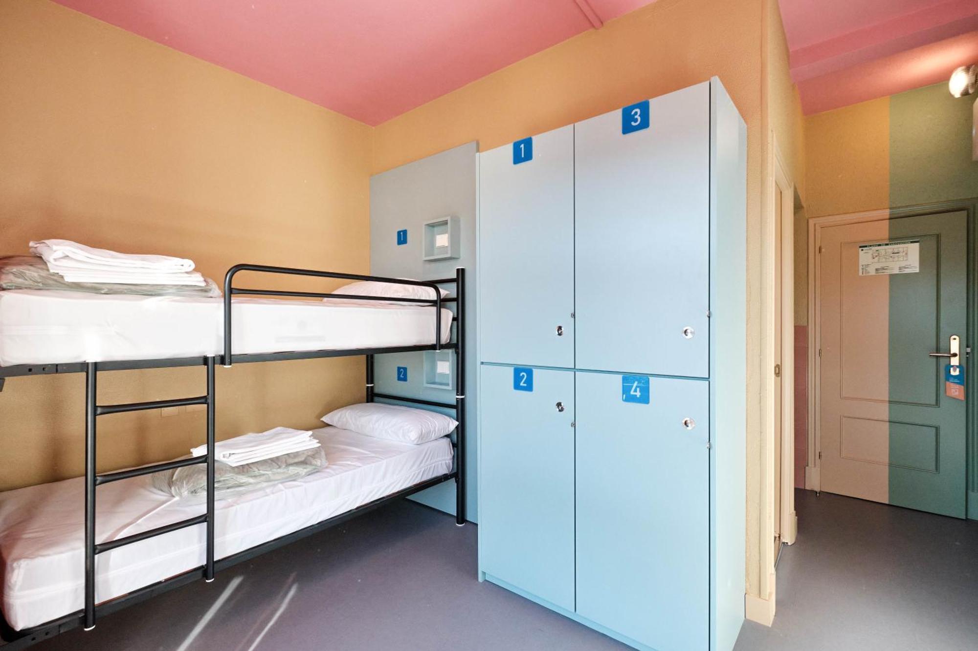 Loop Inn Hostel سانتياغو دي كومبوستيلا المظهر الخارجي الصورة