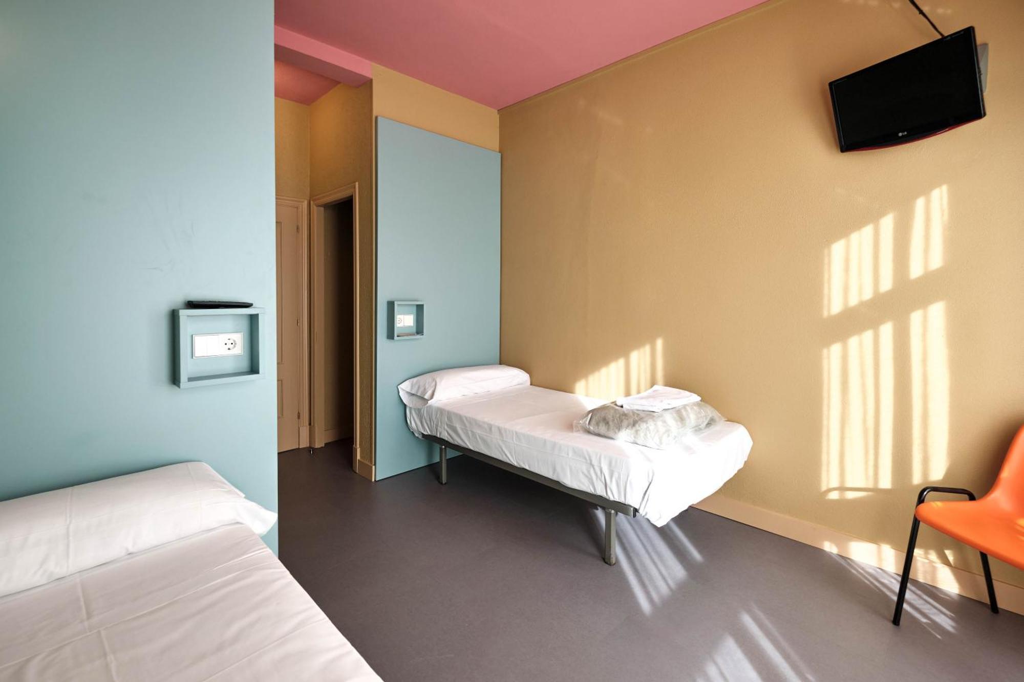 Loop Inn Hostel سانتياغو دي كومبوستيلا المظهر الخارجي الصورة